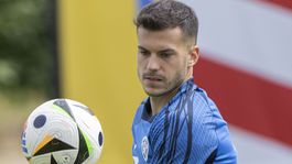 24. László Bénes