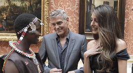 Manželia Amal a George Clooneyovci na návšteve...