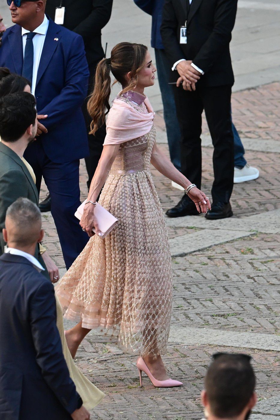 Jordánska kráľovná Rania v kreácii Fendi Haute...