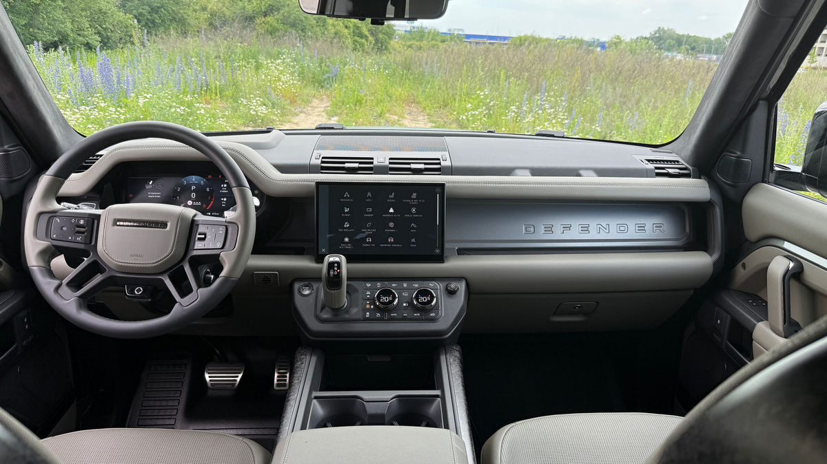 Interiér  Octy je prakticky identický, ako v...