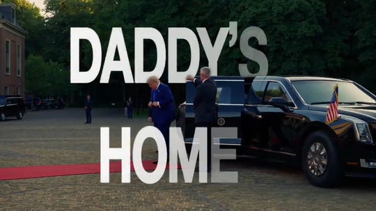 VIDEO: 'Ocko je doma'. Biely dom sa úsmevným videom vrátil k summitu NATO