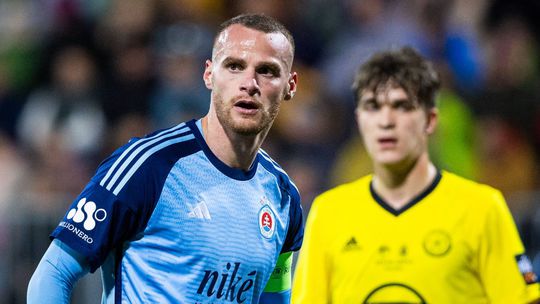 S belasými získal osem majstrovských titulov. Bývalý reprezentant opustil Slovan, no zostáva v Niké lige