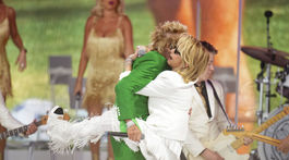 Rod Stewart (80) a speváčka Lulu (76) 