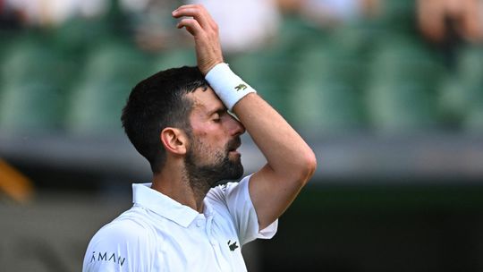 Djokovič prehral set, bojoval s vyčerpaním. Obrat priniesli až "zázračné" tabletky