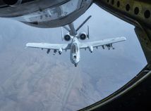 Thunderbolt II / KC-135 Stratotanker /