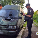 Ukrajina, podpálené auto