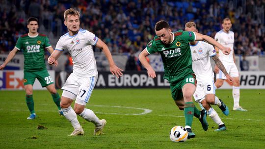 Pocta zosnulému Jotovi. Wolverhampton ho uviedol do Siene slávy