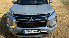 Mitsubishi Outlander PHEV 2.4 (2025)