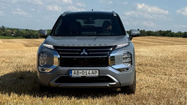Mitsubishi Outlander PHEV 2.4 (2025)