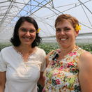 Sestry Betka  vlavo  a Katka Astalosove