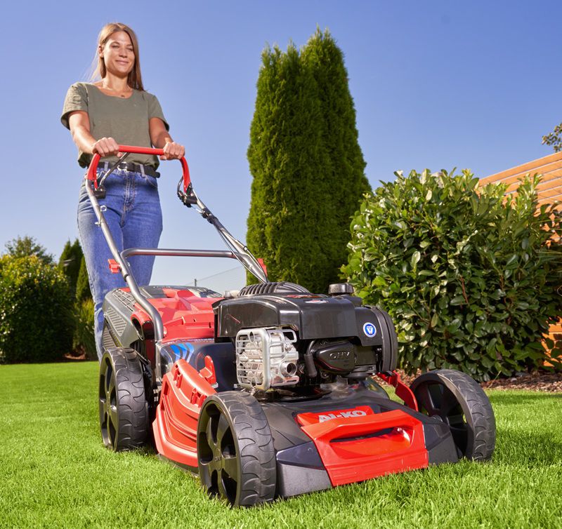 zena kosacka benzinova