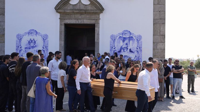 Pohreb Dioga Jotu a Andrého Silbu v rodnom...