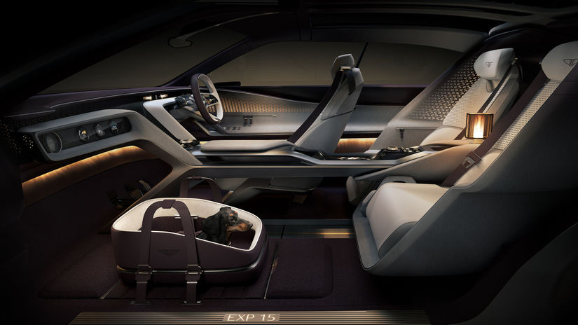 24 - EXP 15 Interior