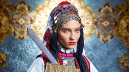 Archanjel Michael Pavel Surovy Tron