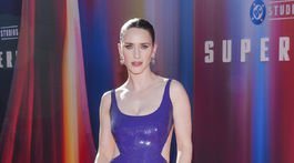 Herečka Rachel Brosnahan uviedla v Los Angeles film Superman. 