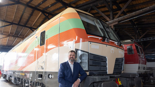 ZSSK má nový dizajnový polep na rušne Vectron,...