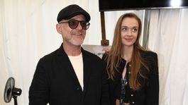 Hynek Čermák a jeho priateľka Veronika Šmídová 