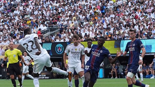Zastaví Chelsea rozbehnuté PSG? Parížania so šancou na piatu trofej. Favorita potiahne k triumfu aj najlepší hráč planéty
