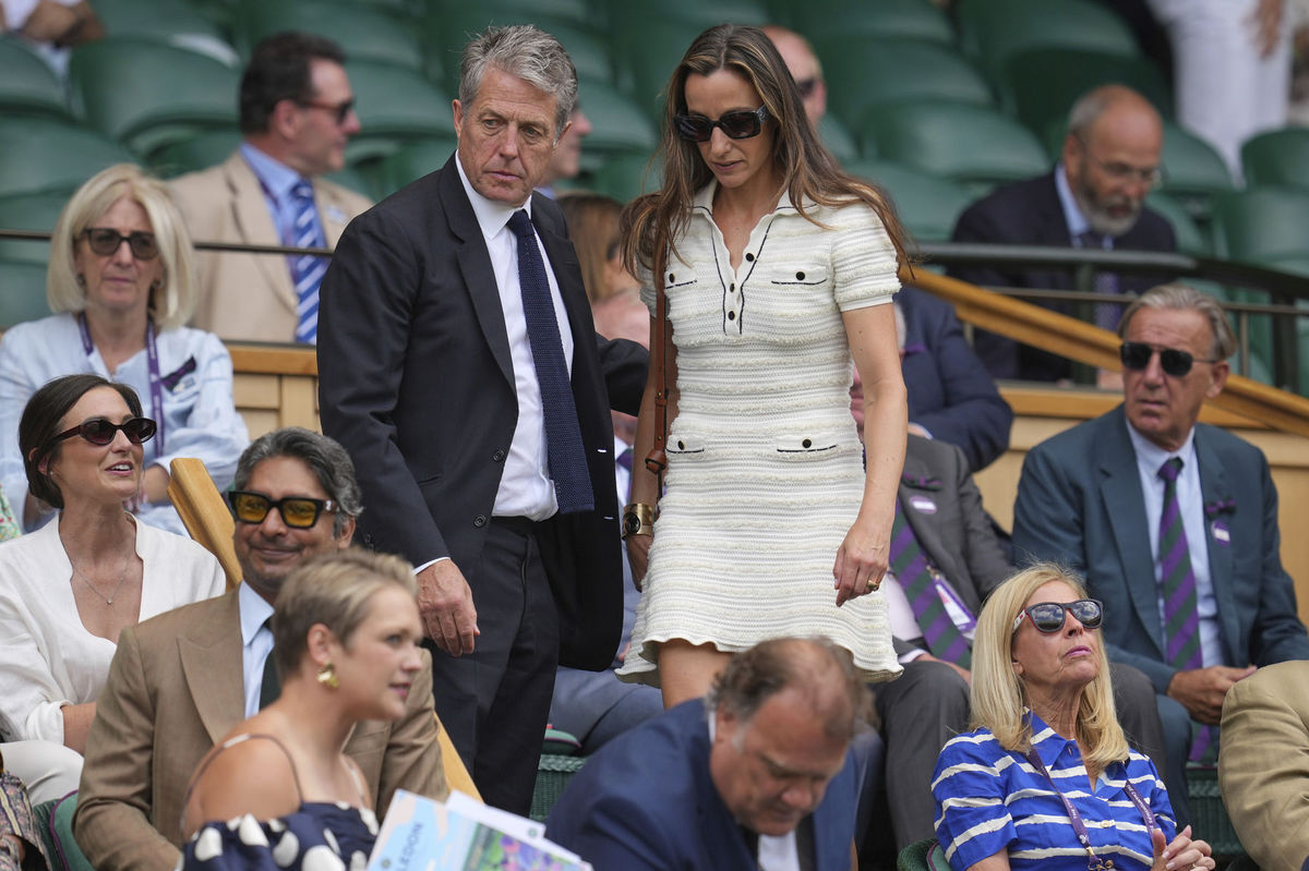 Hugh Grant a jeho manželka Anna Eberstein