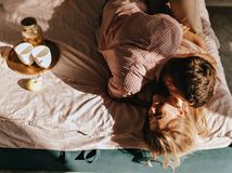 Posteľová katastrofa podľa hviezd: Tieto 3...