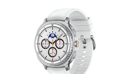 009-galaxy-watch8-classic-white-r-perspective