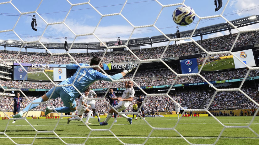 APTOPIX CWC PSG Real Madrid Soccer courtois