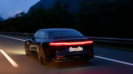 Lucid Air-Grand-Touring Guinness-World-Records-Title 8