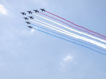 Francúzske stíhačky, vojenská prehliadka, Francúzsko, armáda