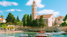 Hvar, Chorvátsko, more, dovolenka, cestovanie, loďky,