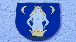 Hlohovec, Hlohovský zámok, erb, žena