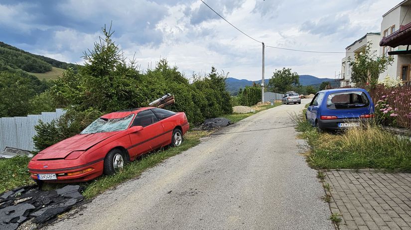 Po vyčíňaní víchrice na Mierovej ulici v...