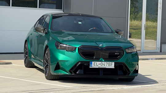 BMW M5 (2025)