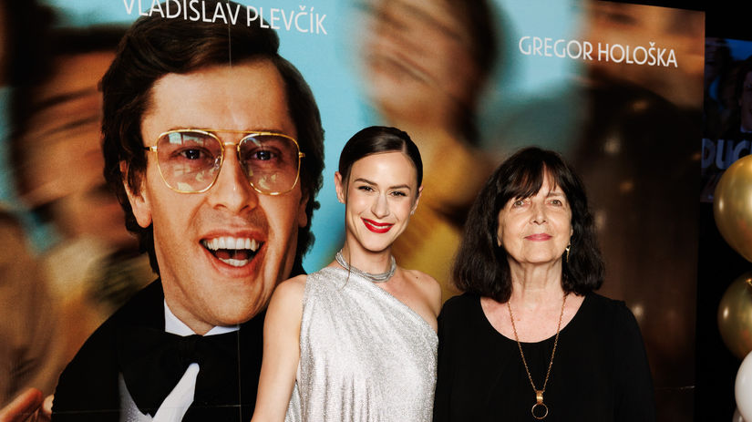 Herečka Anna Jakab Rakovská (vľavo) a Elena...