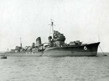 Destroyer / Ikazuchi /