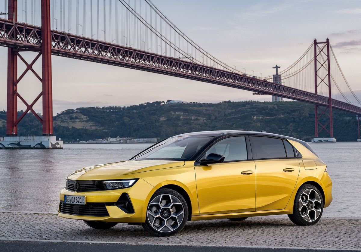 Opel Astra je jedným z viacerých modelov...