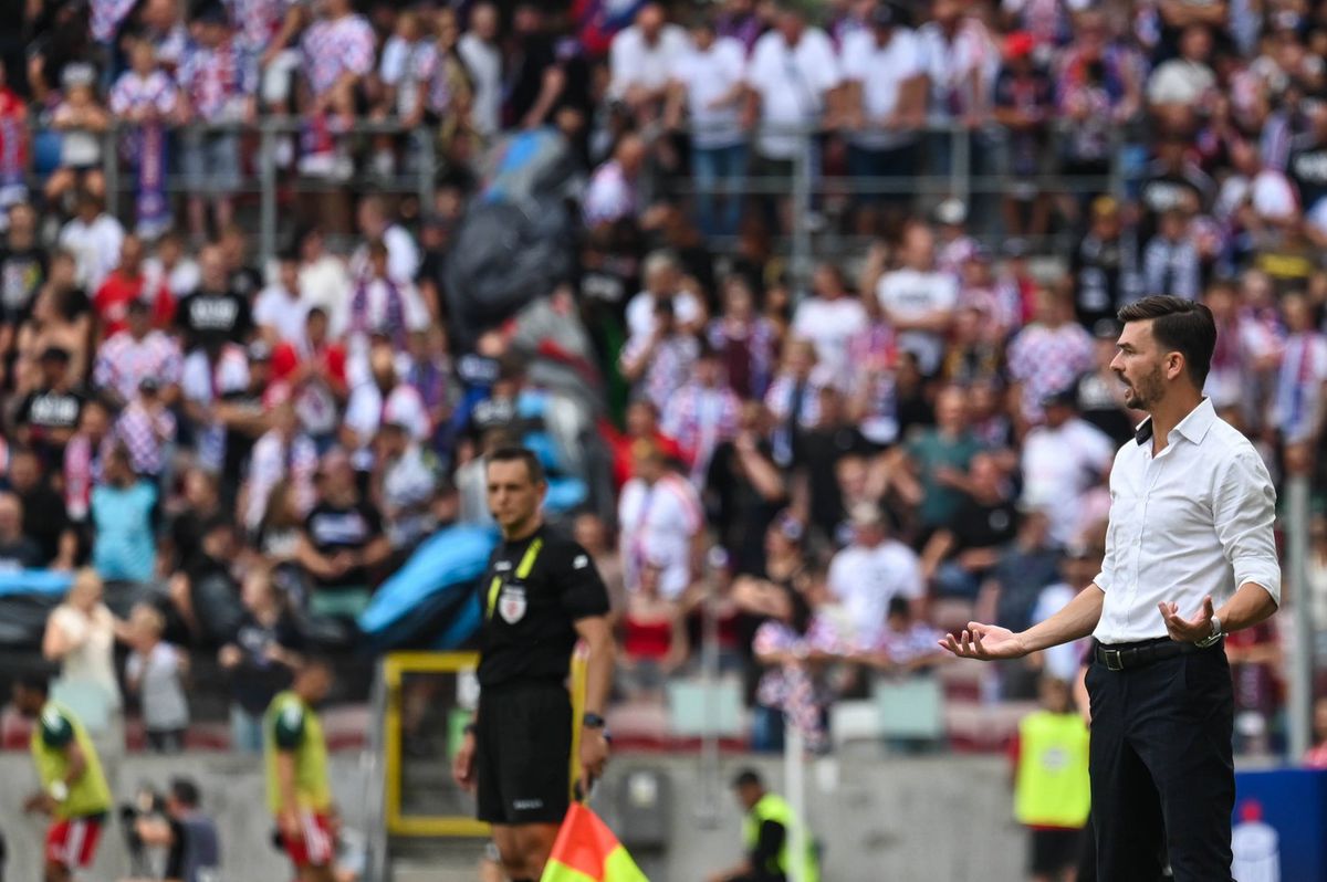 Michal Gašparík na lavičke Górniku Zabrze.