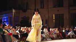 prehliadka, 50 odtieňov Fera Mikloška. 