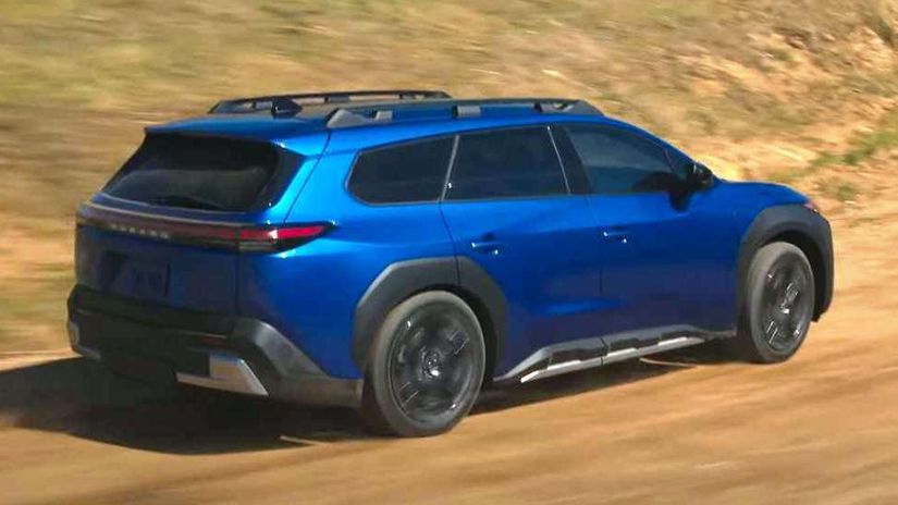 E-Outback je dvojičkou Toyoty bZ4X Touring....