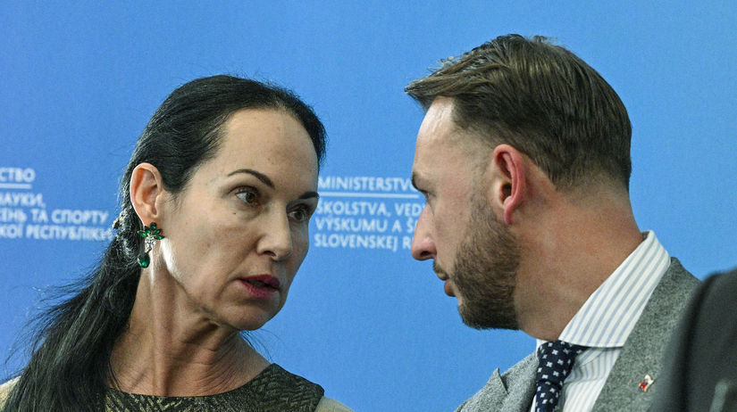 Matúš Šutaj Eštok / Lucia Kurilovská /