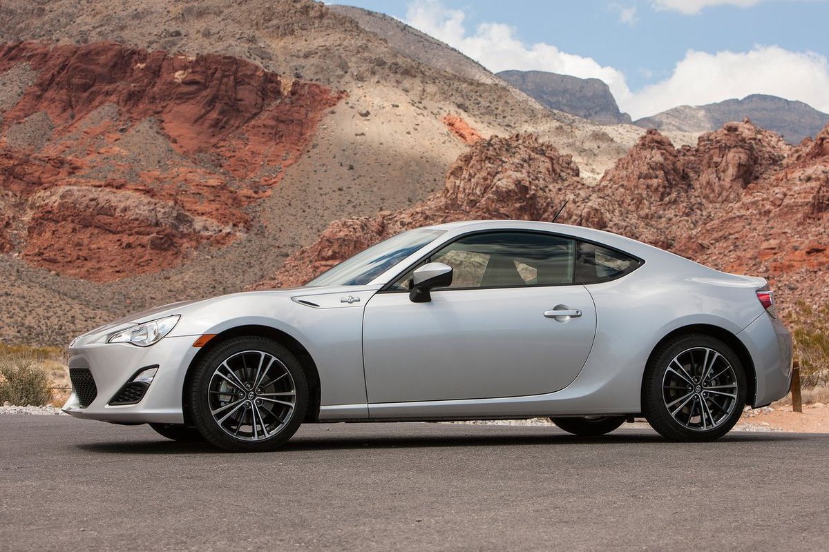 Scion FR-S
