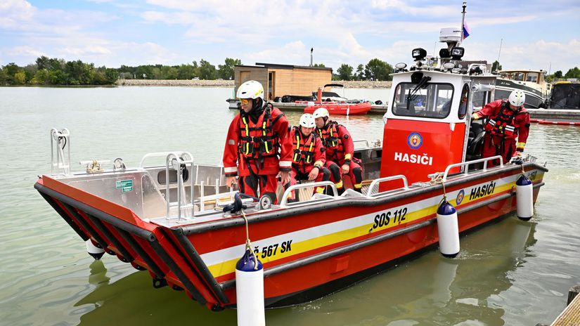hasiči loď