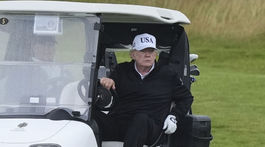 Na snímke americký prezident Donald Trump...