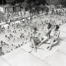 dovolenka, plaváreň, kúpalisko, plavky