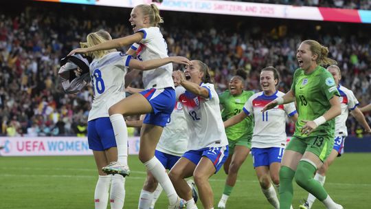 Dokonalá odplata za majstrovstvá sveta. Vládu nad futbalovou Európou si vybojovali opäť Angličanky