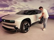 Predstavenie - Honda Zero SUV naživo....