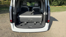 Hyundai Staria Hybrid (2025)