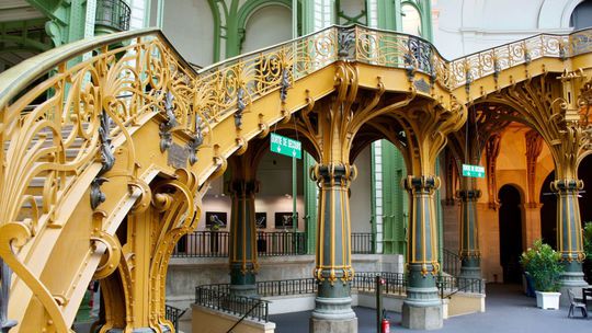 Grand Palais, Paris, detail interiéru múzea a...
