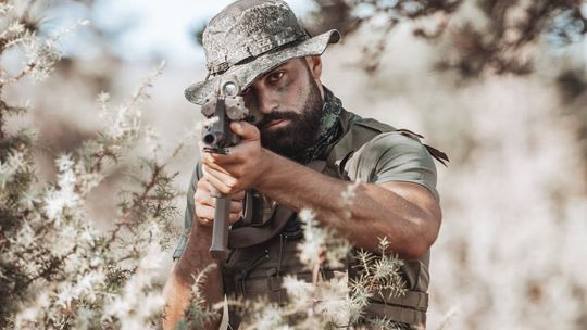 Loptu vymenil za samopal. Hviezdny Chorvát napodobnil Pellegriniho s Kaliňákom. Vždy som chcel byť súčasťou špeciálnych jednotiek