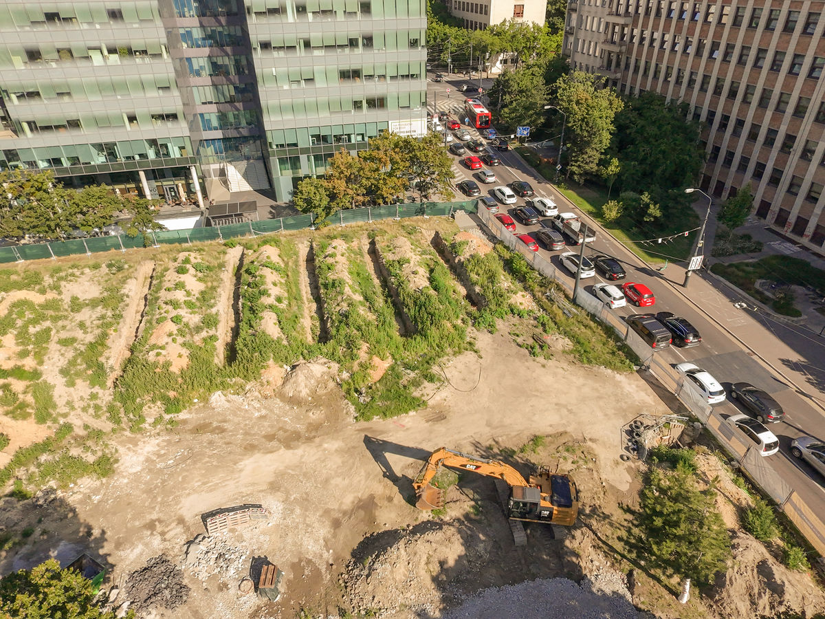 Pred začatím výkopových prác na garáži musí...