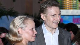 Liam Neeson a Pamela Anderson